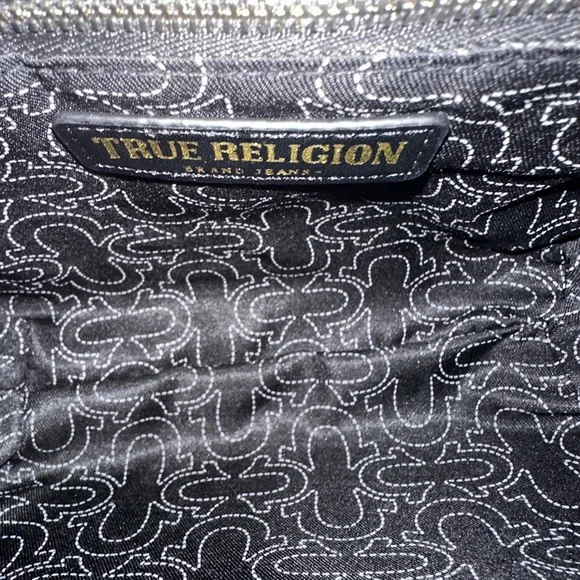 NWT Horseshoe Crescent Purse by True Religion Brand Jean. Shoulder bag. Black. - Picture 13 of 16